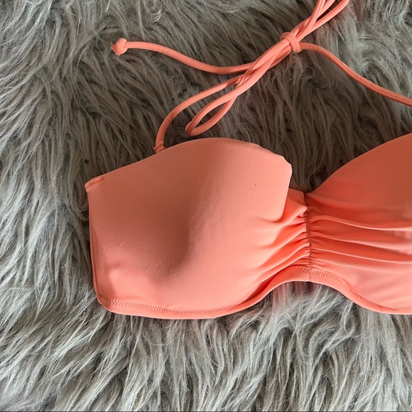 Victoria’s Secret Coral Halter Style Swimsuit Top 36C - Picture 5 of 13